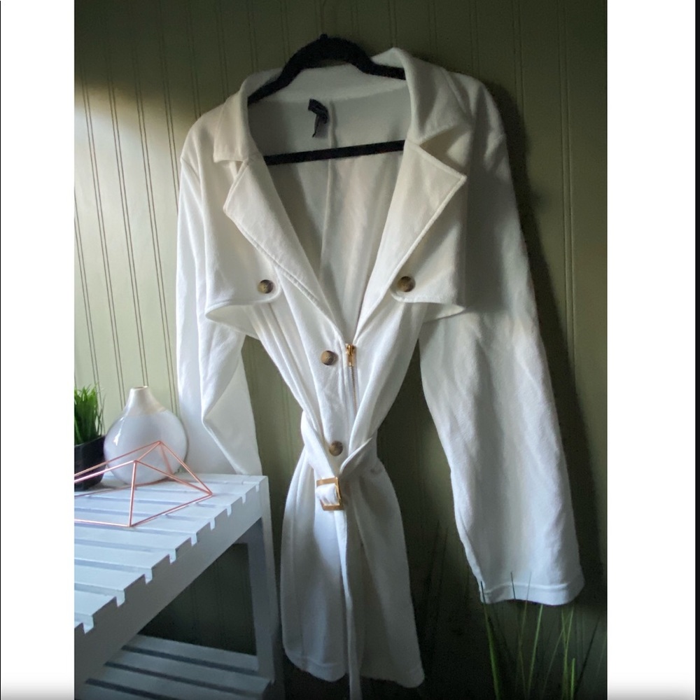 🌿SOLD🌿 Love University duster jacket in white